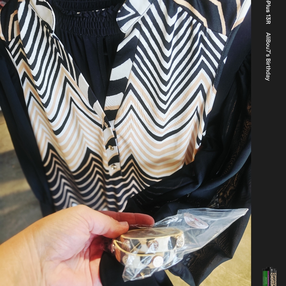 Size M - Picture 4 of 6